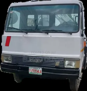 Hiab for Rent in Lekki, Lagos. Hire Hiab in Lekki