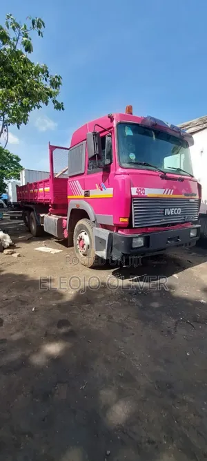 Hiab Truck for Rent in Ikeja Lagos. Rent Hiab Truck in Ikeja