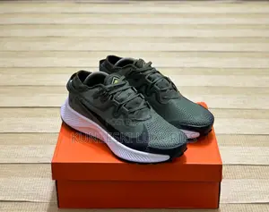 Original Nike Pegasus Trail Green Sneakers
