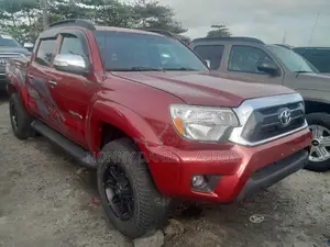 Toyota Tacoma 2015 Red
