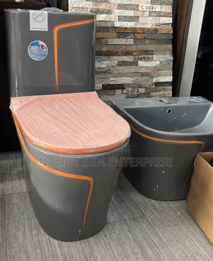 An England Coupled Water Closet