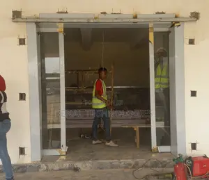 Sensor Glass Door With Automatic Activation
