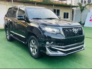 Toyota Land Cruiser Prado Available for Rent