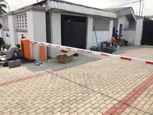 6 Meters Remote Controlled Boom Barrier System
