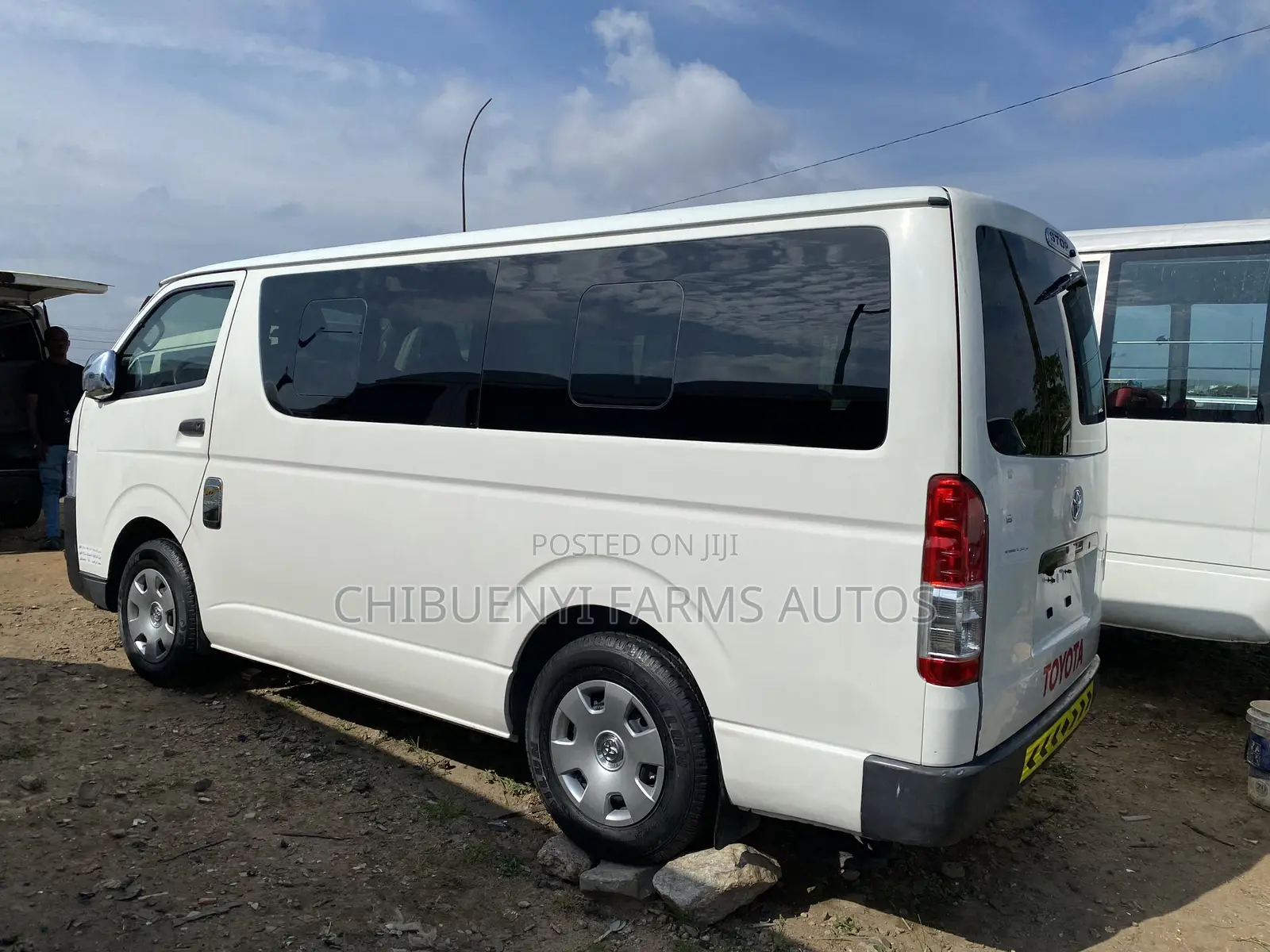 Toyota HiAce 2015 White
