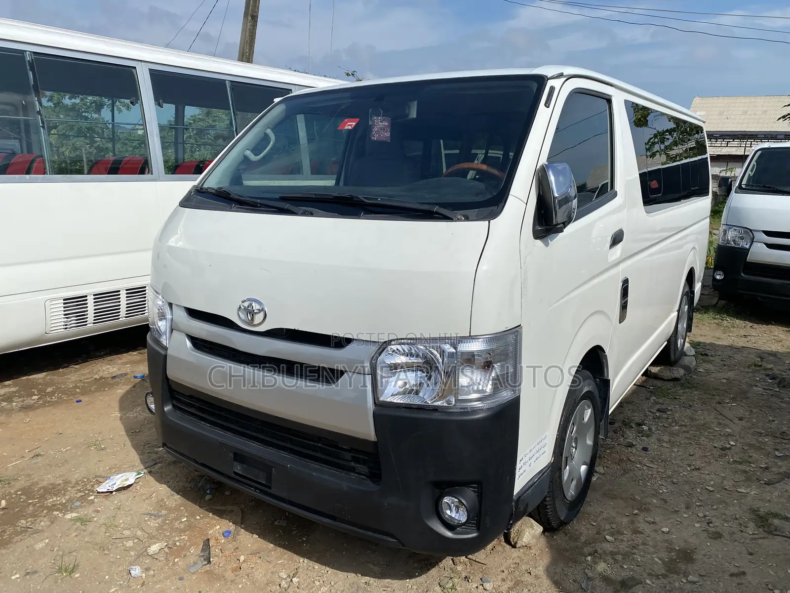 Toyota HiAce 2015 White