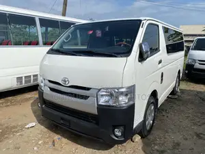 Toyota HiAce 2015 White