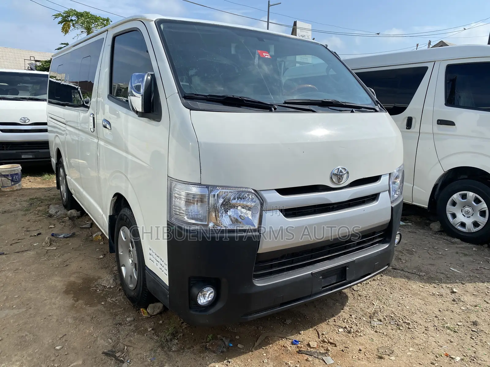 Toyota HiAce 2015 White