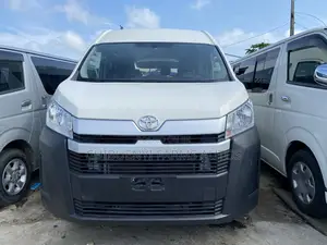 Toyota HiAce 2021 White