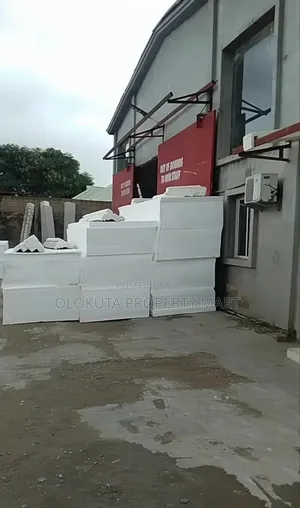 Polystyrene Board and Parapet