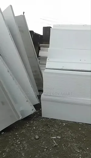 Polystyrene Board and Parapet