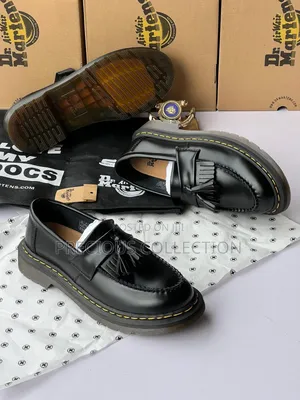 Unisex Dr Martens Leather Shoes