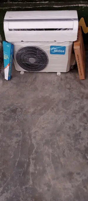 1 Month Old Very New Low Voltage 1HP MIDEA Air Conditioner