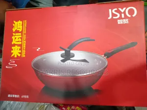 None Stick Stick Deep Wok Frying Pan - 32cm