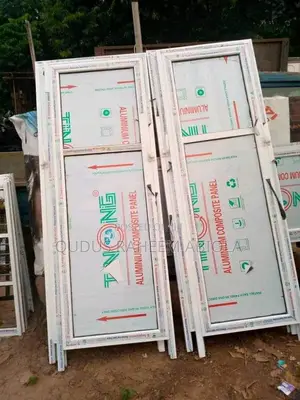 Aluminium Toilet Door