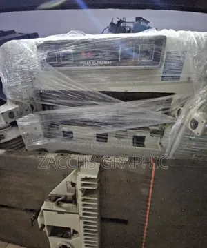 Polar Mohr 82, Paper Cutting Machine