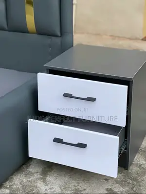 Quality 4 and Half by 6 Padded Bed Frame With 1 Side Drawer
