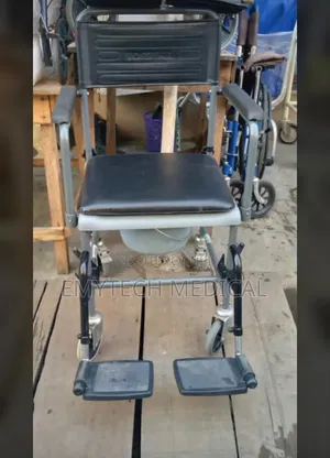 Commode Push Wheelchair