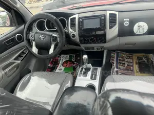 Toyota Tacoma 2013 Red