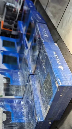 Brand New Normal Ps4 Console With Complete Accessories