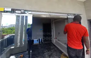 Automated Sliding Glass Doors With Sensor Tech