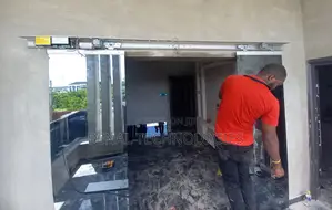 Motion-Sensing Glass Door Entry System