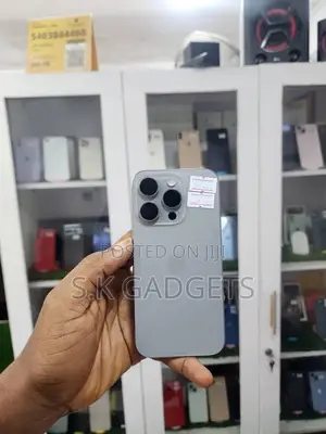 Apple iPhone 15 Pro 128 GB Silver
