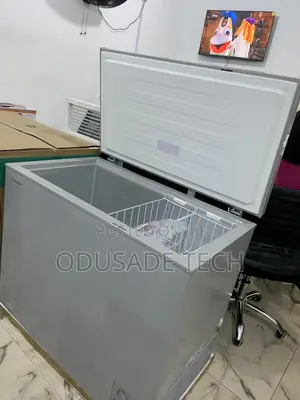 Spacious Hisense FC 340SH 250 Litres Chest Freezer