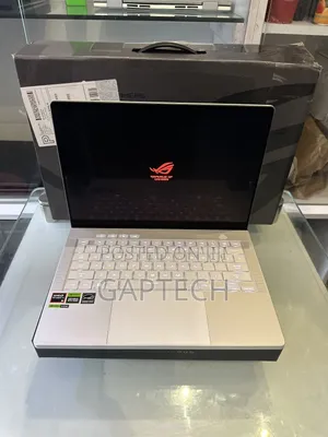 New Laptop Asus ROG Zephyrus G14 32GB AMD Ryzen 9 SSD 1T