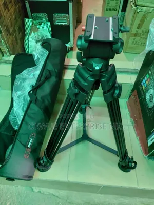 Nest Professional Thyroid Camera Stand