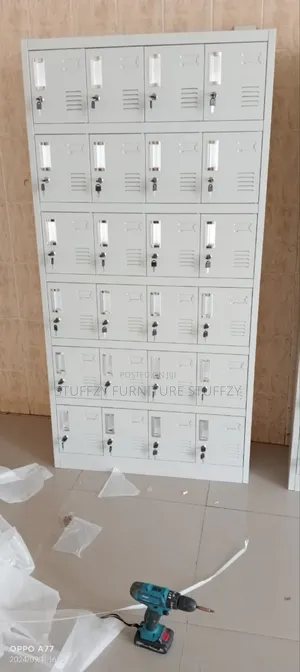 24 Doors Metal Workers Lockers
