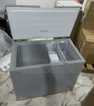 Modern Hisense FC 340SH 250 Litres Chest Freezer