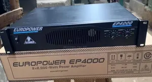 Behringer Ep-4000 Professional Powered Amplifier