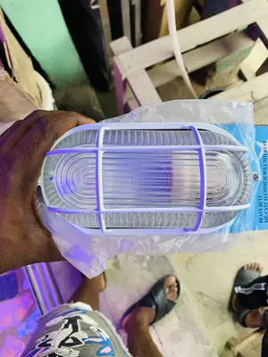 Small Basket Fence Light