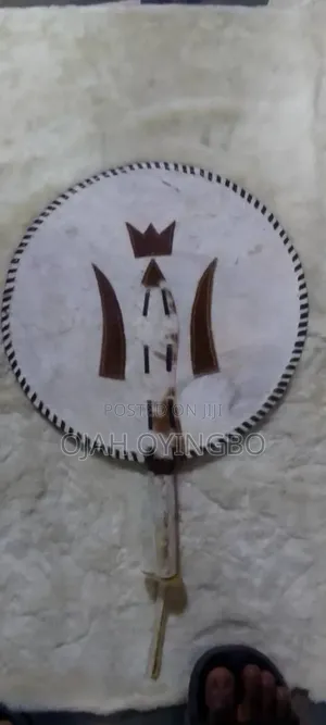 Premium Traditional Royal Hand Fans – Luxury Cultural Accessories