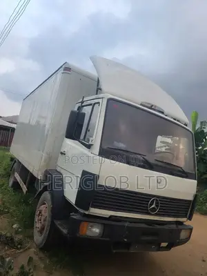 Brand New 10 Tons Mercedes Covered Truck for Hire