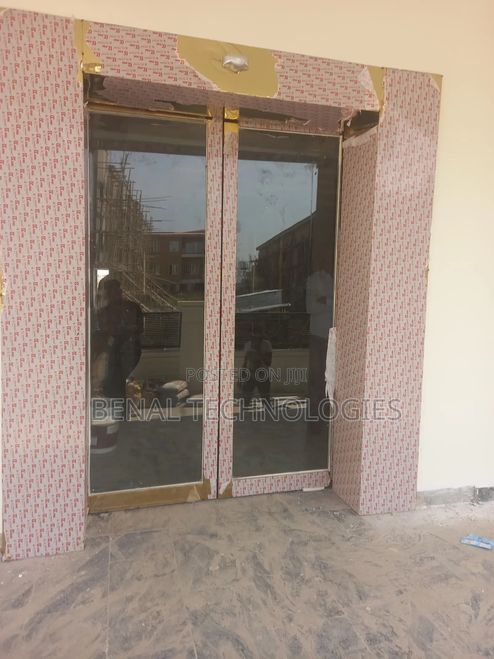 Sensor-Enhance Glass Doorways Optimal Performance
