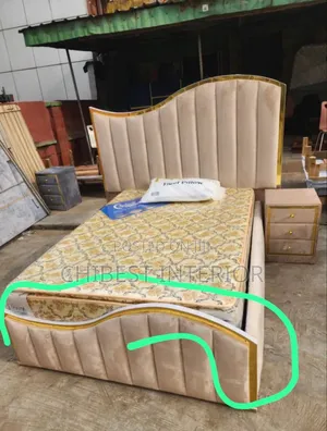 4.5by6 Cream Colour Bed