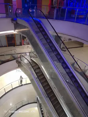 Escalators Transfer Airport Passengers Quickly and Safely