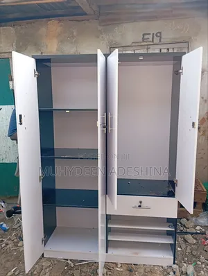 Wardrobe 4ft By 6ft