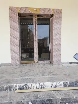 Smart Sensors Access for Glass Doorways