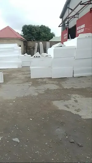 Styrofoam Polystyrene Board and Parapet