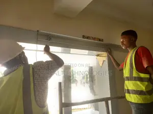 Motion Glass Door Powered by Cutting Edge Sensor