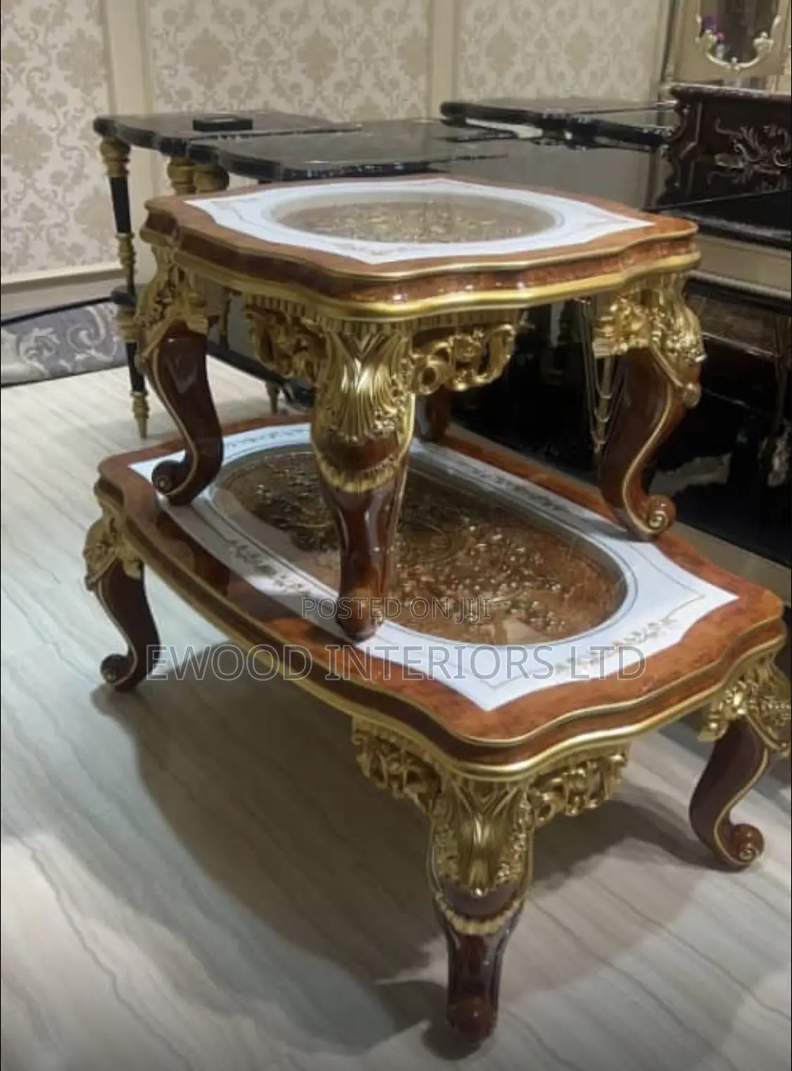 Royal Center Table and Sidestools