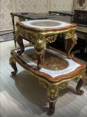 Royal Center Table and Sidestools