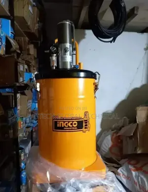 Air/Pneumatic Grease Bucket (30liters)