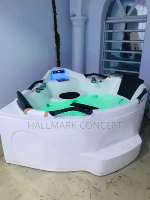 150x150 Luxury Jacuzzi Bath Tub