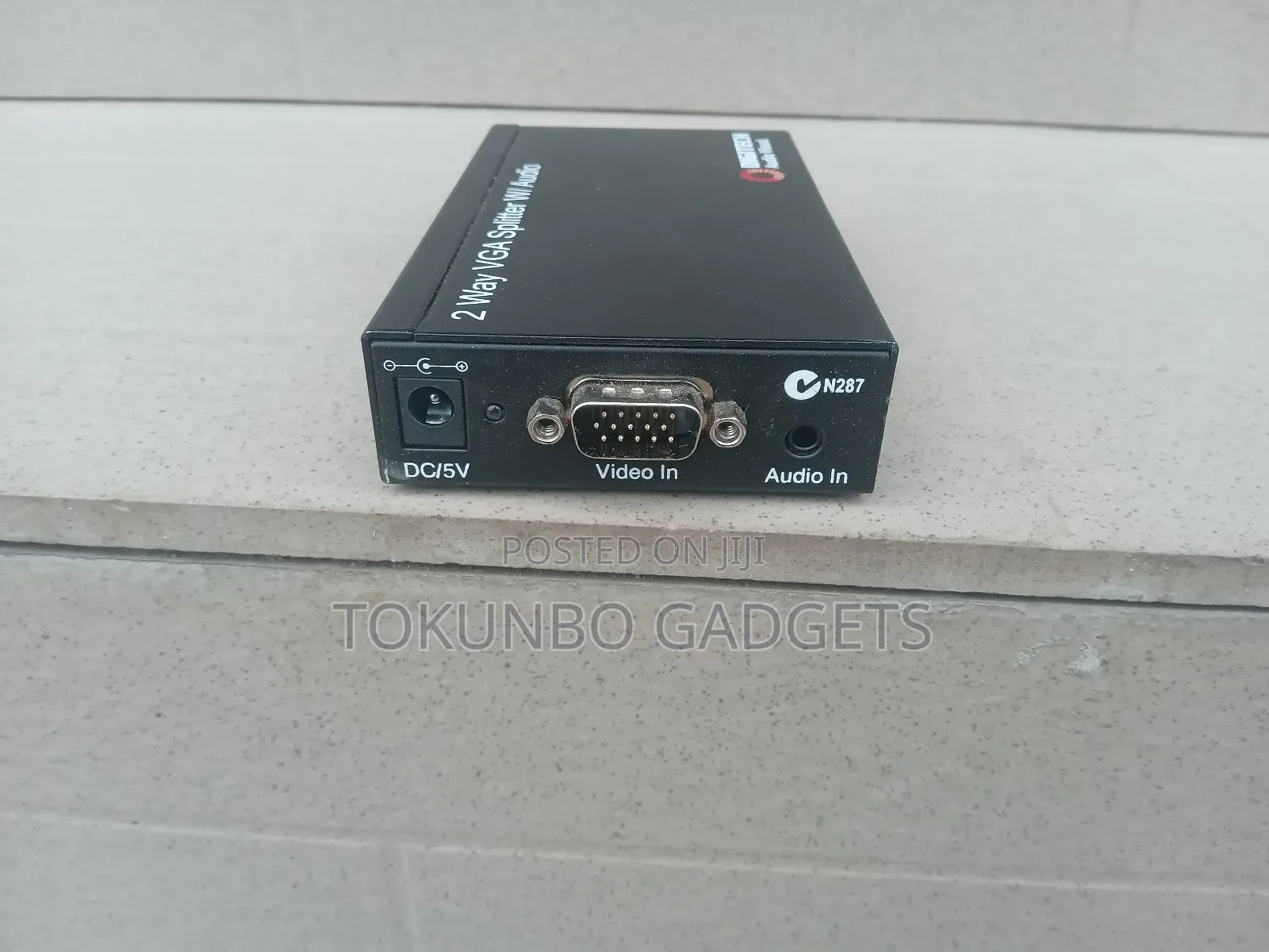 2 Way Vga Splitter With Audio