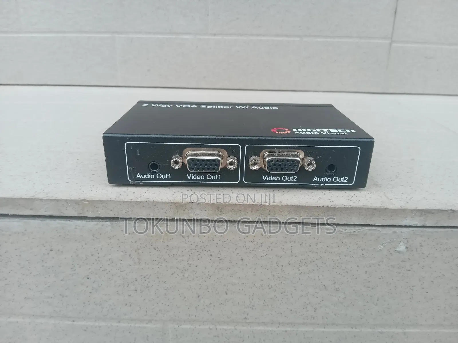 2 Way Vga Splitter With Audio