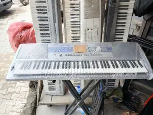 Yamaha DGX 200